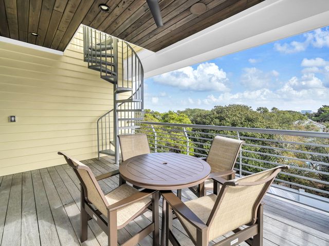 71 Dolphin Street, Destin, FL 32541