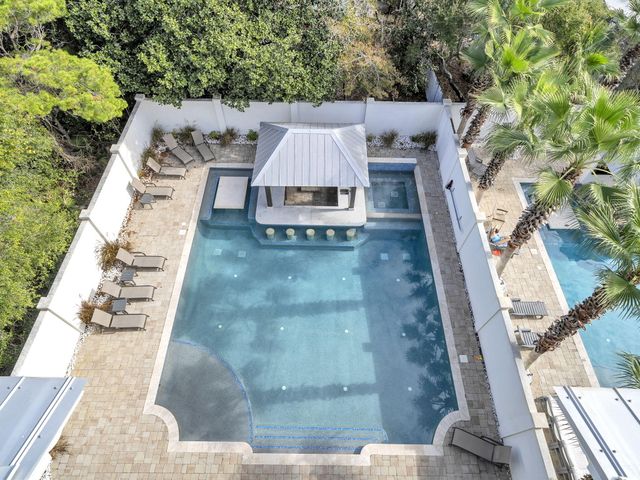 71 Dolphin Street, Destin, FL 32541