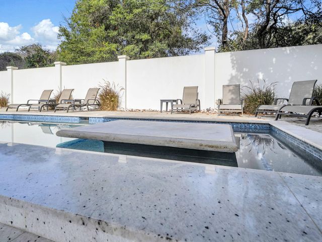 71 Dolphin Street, Destin, FL 32541