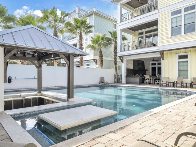 71 Dolphin Street, Destin, FL 32541