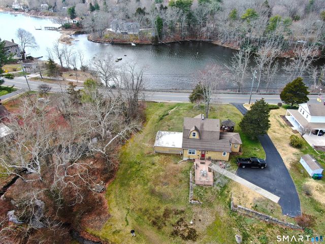 241 Niantic River Road, Waterford, CT 06385