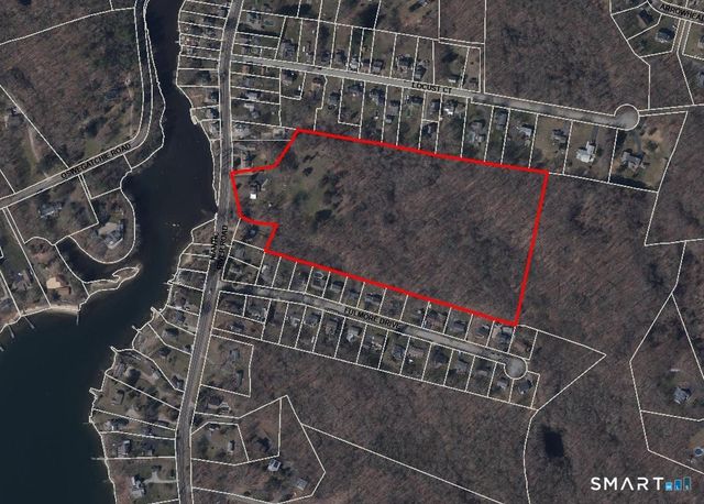 241 Niantic River Road, Waterford, CT 06385