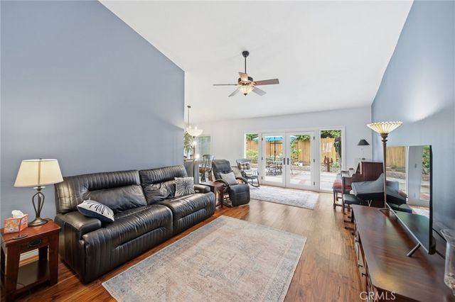 5 Deer Crk, Irvine, CA 92604