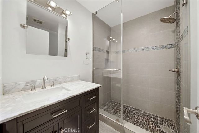 5 Deer Crk, Irvine, CA 92604