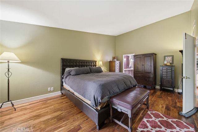 5 Deer Crk, Irvine, CA 92604