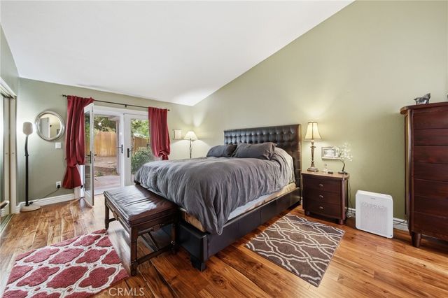 5 Deer Crk, Irvine, CA 92604