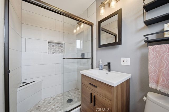 5 Deer Crk, Irvine, CA 92604