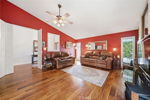 5 Deer Crk, Irvine, CA 92604