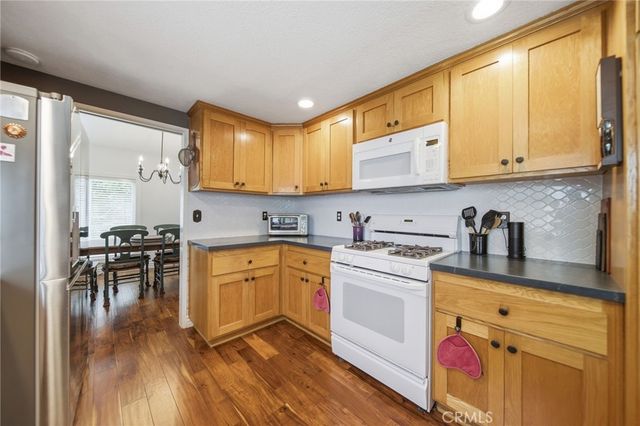 5 Deer Crk, Irvine, CA 92604