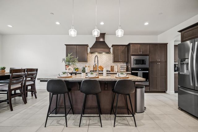 4187 Poe Avenue, Clovis, CA 93619