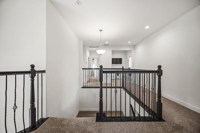 4187 Poe Avenue, Clovis, CA 93619