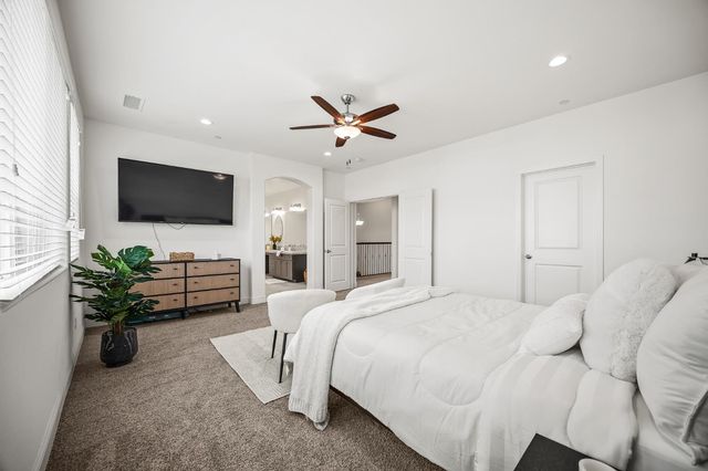 4187 Poe Avenue, Clovis, CA 93619