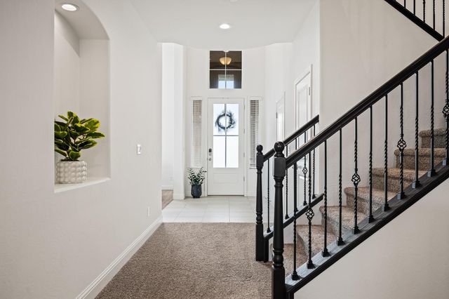 4187 Poe Avenue, Clovis, CA 93619