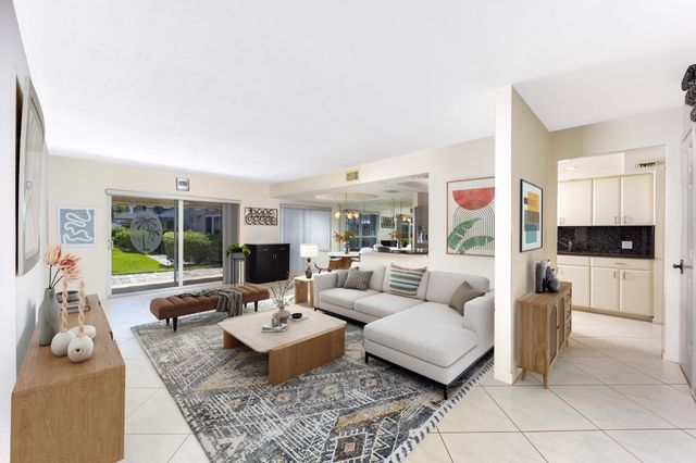 1194 Hillsboro Mile 57, Hillsboro Beach, FL 33062