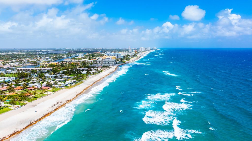 1194 Hillsboro Mile 57, Hillsboro Beach, FL 33062