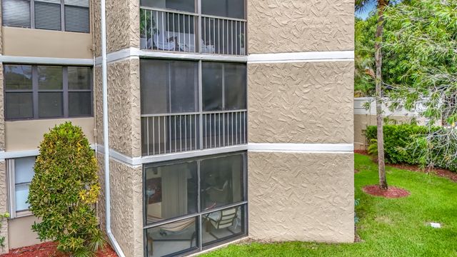 16300 Golf Club Road 201, Weston, FL 33326
