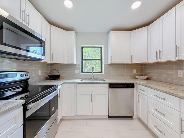 16300 Golf Club Road 201, Weston, FL 33326