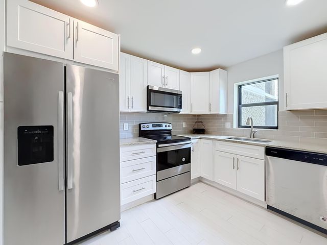 16300 Golf Club Road 201, Weston, FL 33326