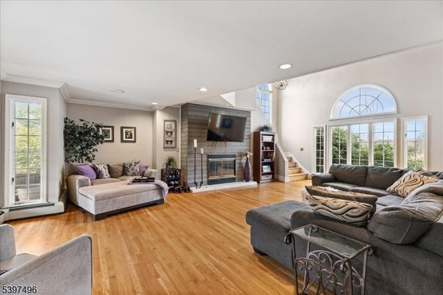 167 Douglas Rd, Bernards Twp., NJ 07931