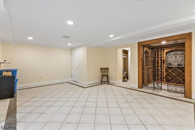 167 Douglas Rd, Bernards Twp., NJ 07931