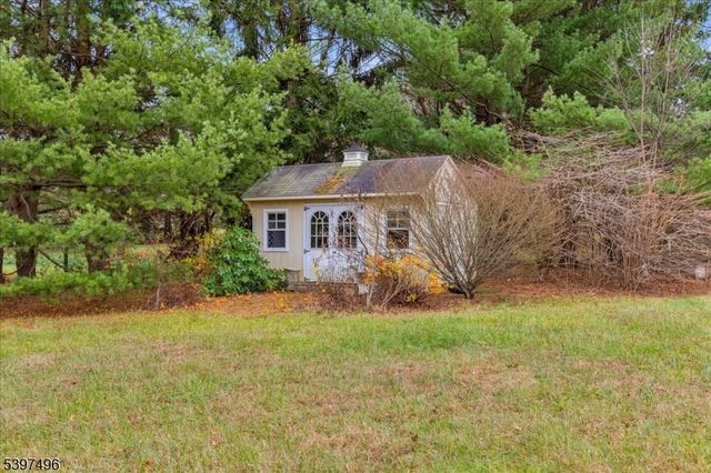 167 Douglas Rd, Bernards Twp., NJ 07931