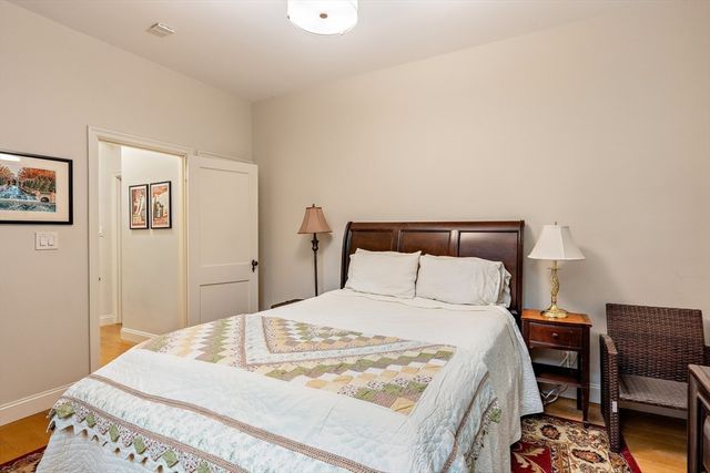 4 Kilsyth Terrace 14, Boston, MA 02135