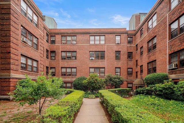 4 Kilsyth Terrace 14, Boston, MA 02135