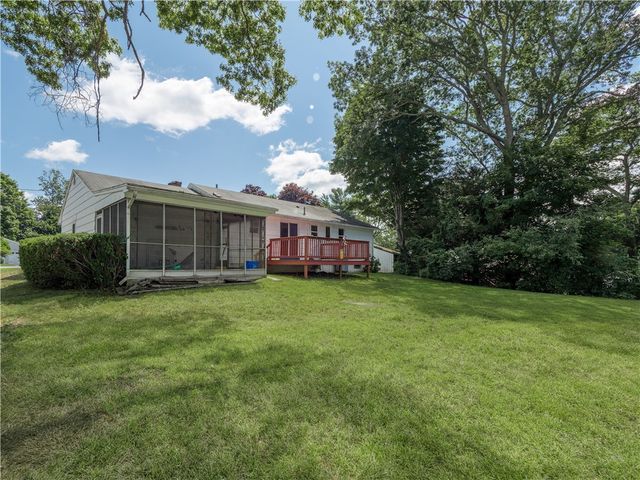 35 Williams Street, Coventry, RI 02816