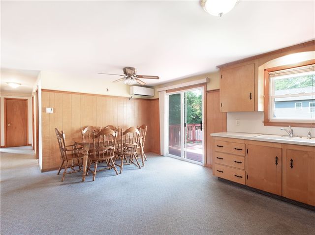 35 Williams Street, Coventry, RI 02816