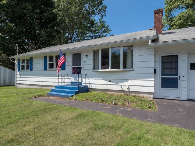 35 Williams Street, Coventry, RI 02816