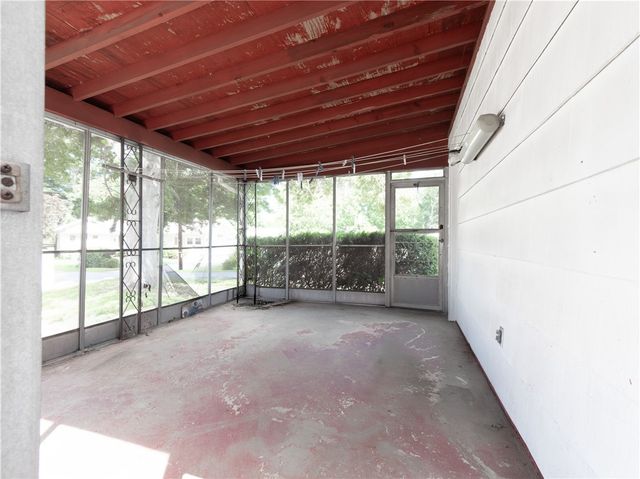 35 Williams Street, Coventry, RI 02816