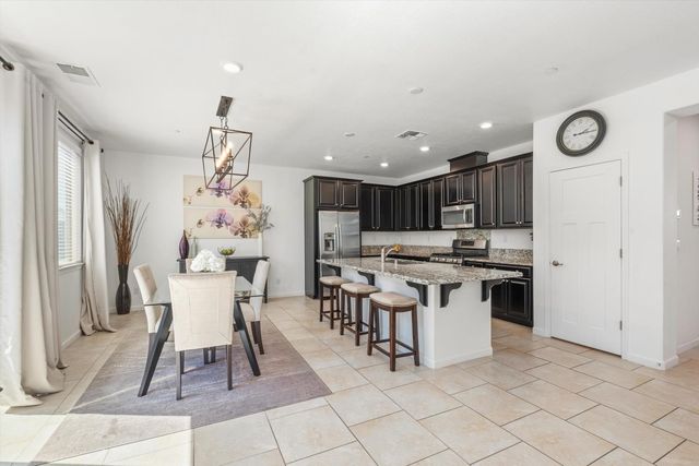 12681 Solsberry Way, Rancho Cordova, CA 95742
