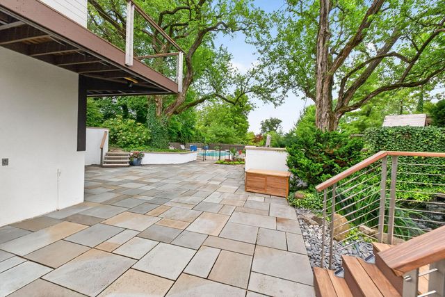 1980 Hillside Drive, Columbus, OH 43221