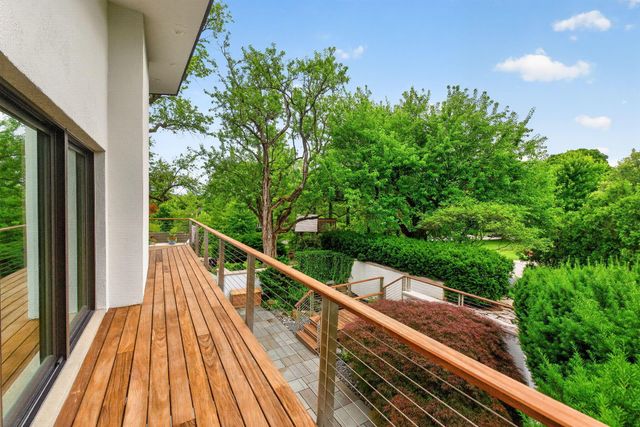 1980 Hillside Drive, Columbus, OH 43221
