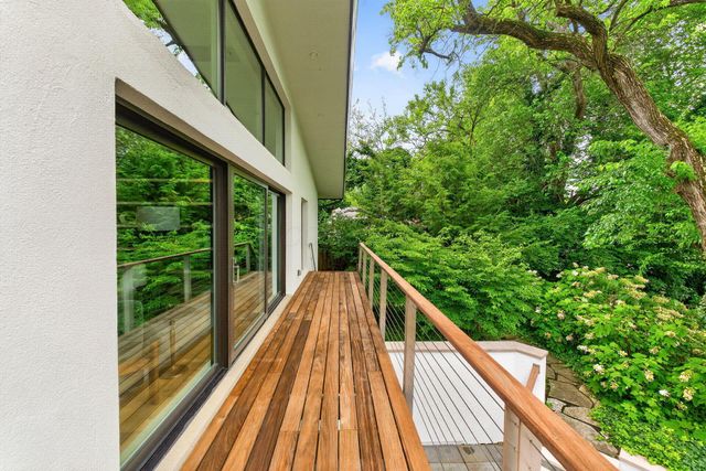 1980 Hillside Drive, Columbus, OH 43221
