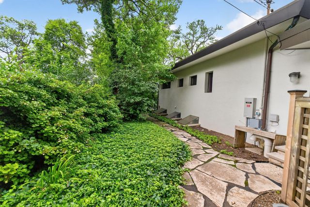 1980 Hillside Drive, Columbus, OH 43221