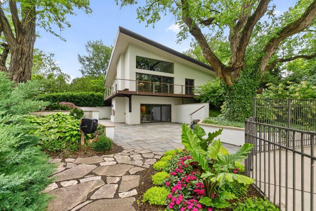 1980 Hillside Drive, Columbus, OH 43221