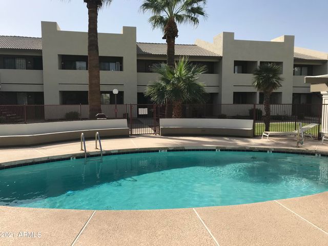 3301 E EARLL Drive 225, Phoenix, AZ 85018