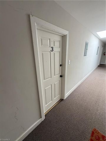 841 Reynolda Road 3, Winston-salem, NC 27104