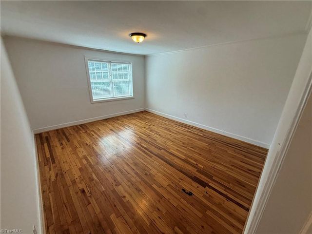 841 Reynolda Road 3, Winston-salem, NC 27104