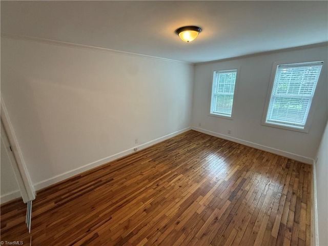 841 Reynolda Road 3, Winston-salem, NC 27104