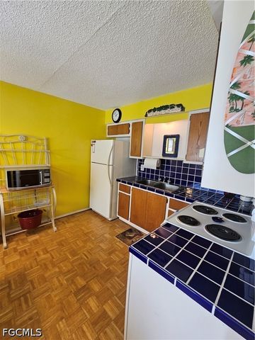 6777 Winkler RD 168, Fort Myers, FL 33919