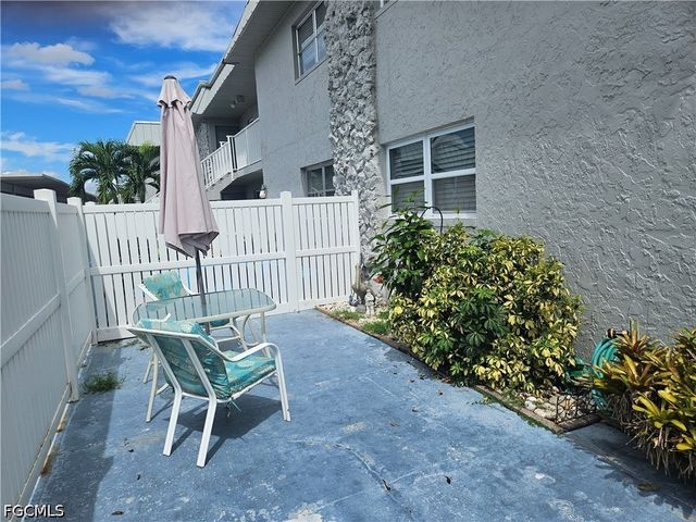 6777 Winkler RD 168, Fort Myers, FL 33919