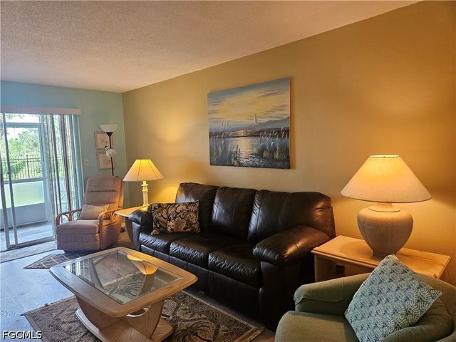 6777 Winkler RD 168, Fort Myers, FL 33919