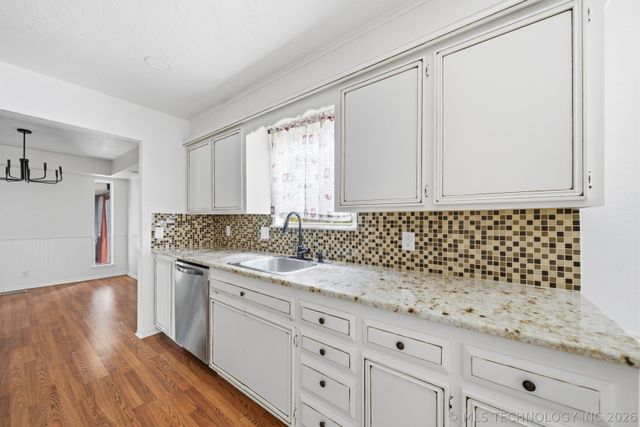 6105 S Irvington Avenue, Tulsa, OK 74136