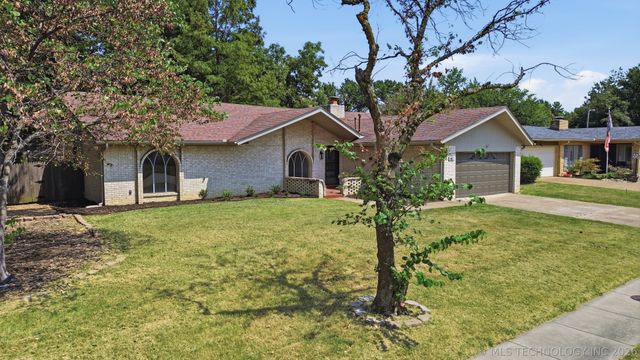 6105 S Irvington Avenue, Tulsa, OK 74136
