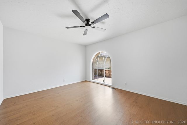 6105 S Irvington Avenue, Tulsa, OK 74136