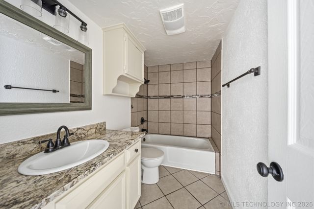 6105 S Irvington Avenue, Tulsa, OK 74136