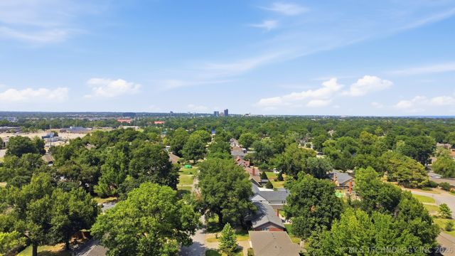6105 S Irvington Avenue, Tulsa, OK 74136