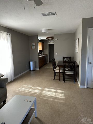 813 N R St, Pensacola, FL 32505